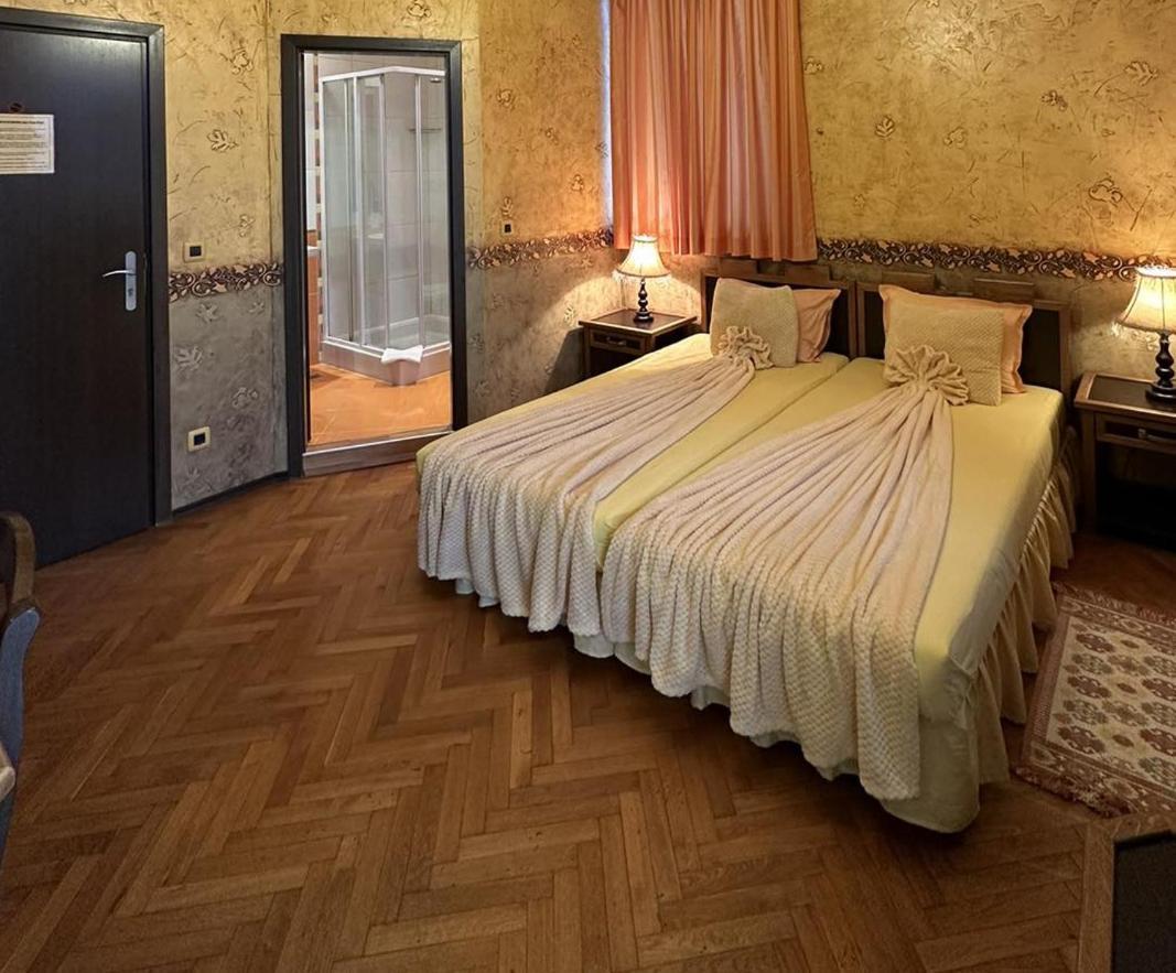Guesthouse Petra Veliko Tarnovo Luaran gambar